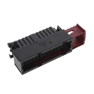 TE Connectivity AMP Connectors 967558-1