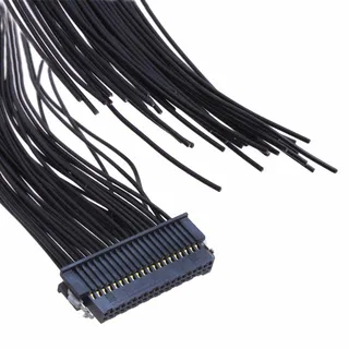Samtec Inc. SFSD-15-28-H-10.00-SR